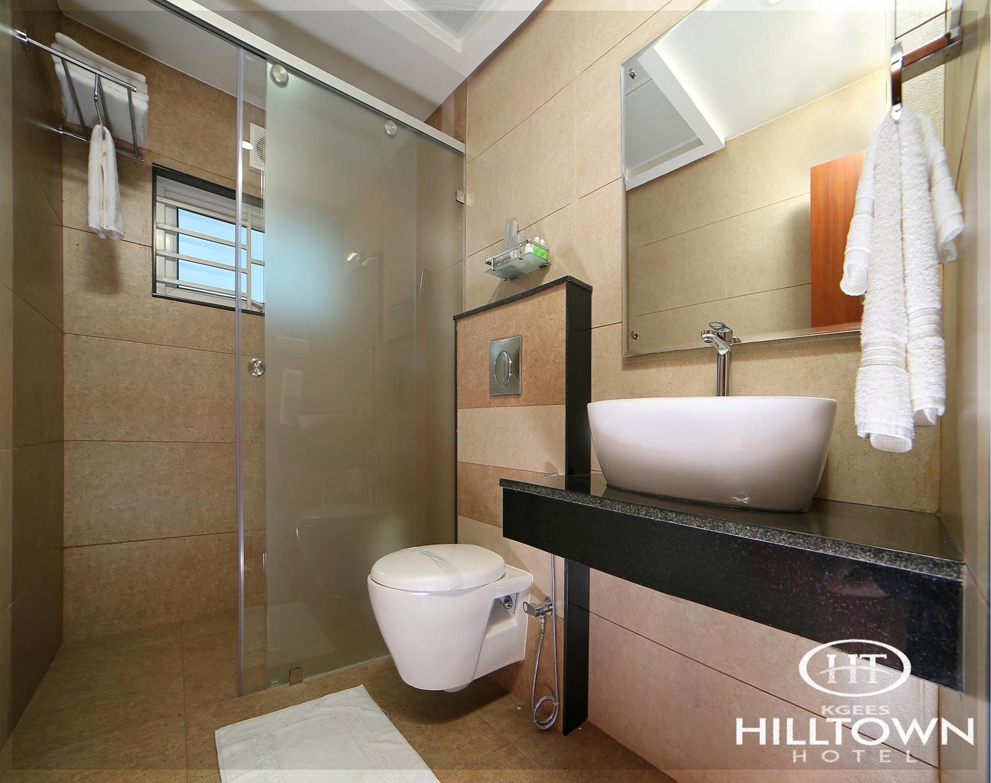 Kgees - Hill Town Hotel Kattappana المظهر الخارجي الصورة